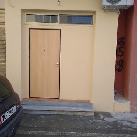 Artemisa Apartments Vlorë Esterno foto